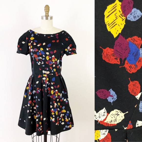 Modcloth Dresses & Skirts - Modcloth Leaf Print Boat Neck Dress Scoop Back C